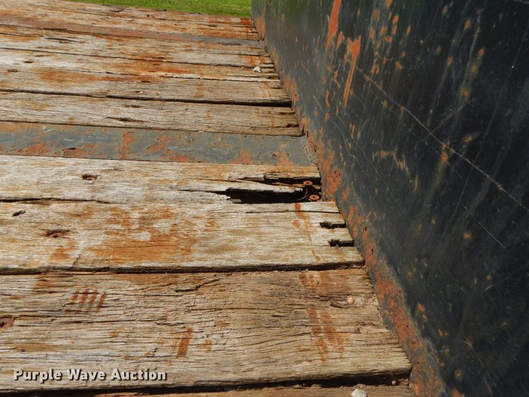 image for item ED9400 1999 Transcraft drop deck trailer