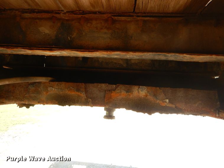 image for item ED9400 1999 Transcraft drop deck trailer