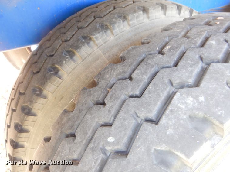 image for item ED9404 2008 Overland Acid acid trailer