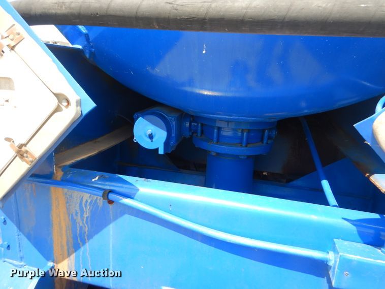 image for item ED9404 2008 Overland Acid acid trailer