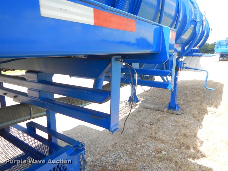 image for item ED9404 2008 Overland Acid acid trailer