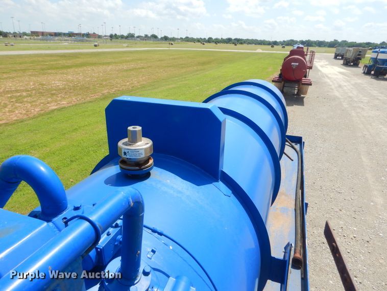 image for item ED9404 2008 Overland Acid acid trailer