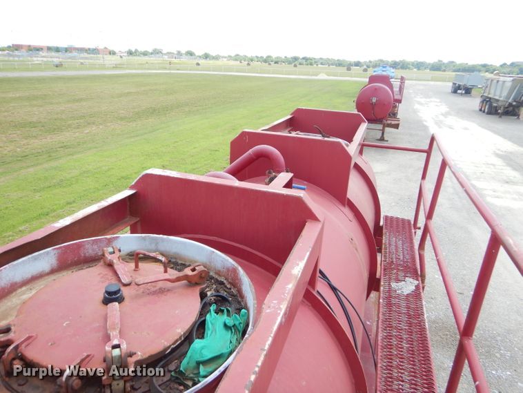 image for item ED9406 2006 Fort Worth tank trailer