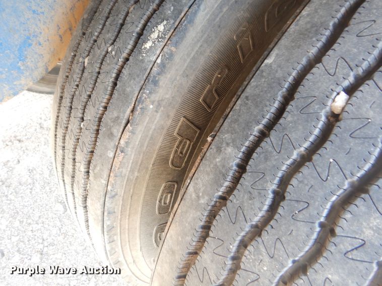 image for item ED9408 2006 Shop built cement bulk trailer