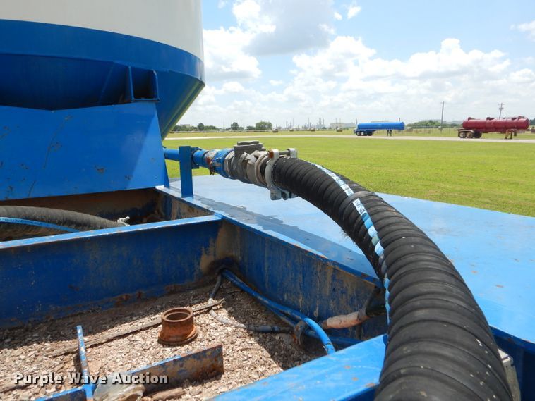 image for item ED9408 2006 Shop built cement bulk trailer