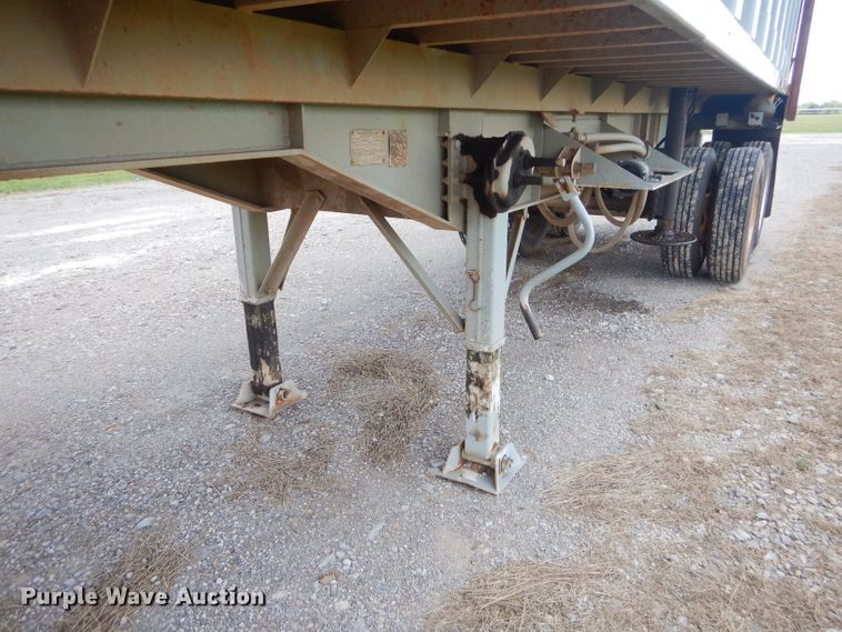 image for item ED9411 1981 Rogers end dump trailer