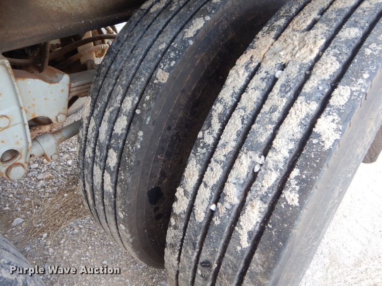 image for item ED9411 1981 Rogers end dump trailer