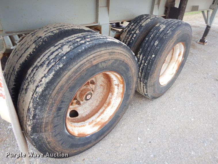 image for item ED9411 1981 Rogers end dump trailer