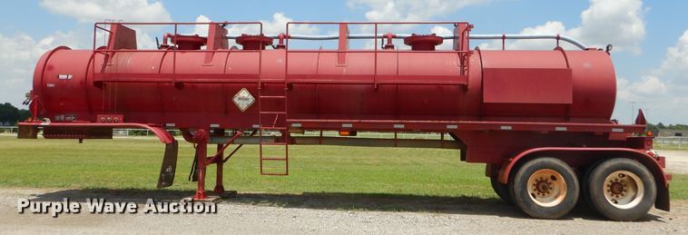 image for item ED9412 2010 Tiger tank trailer