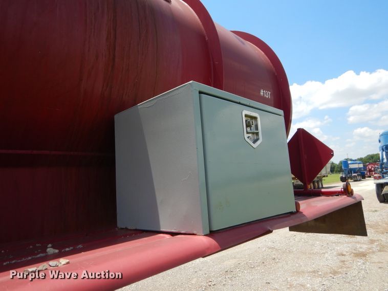 image for item ED9412 2010 Tiger tank trailer