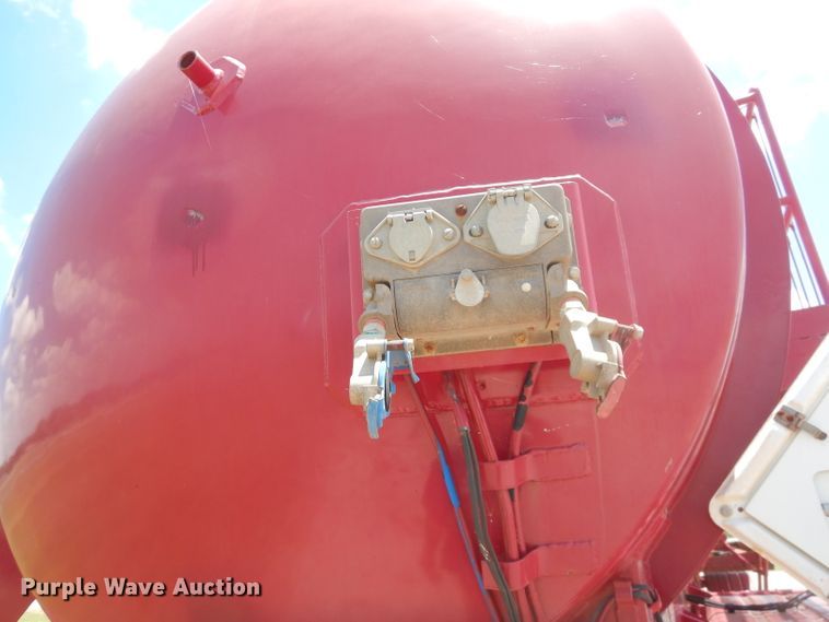 image for item ED9412 2010 Tiger tank trailer