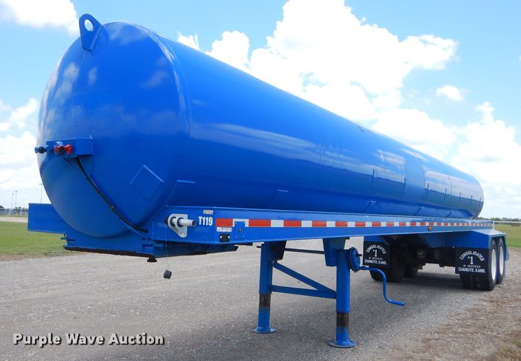 image for item ED9413 2007 Tank trailer