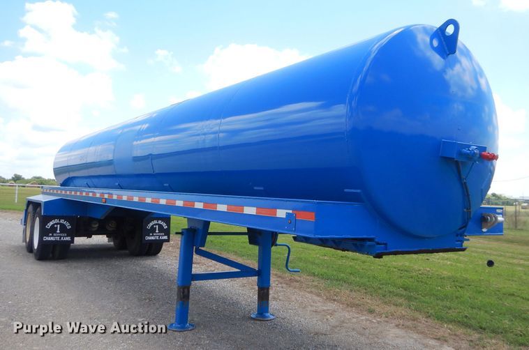 image for item ED9413 2007 Tank trailer