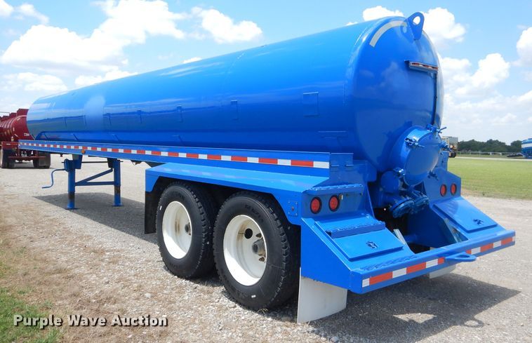 image for item ED9413 2007 Tank trailer