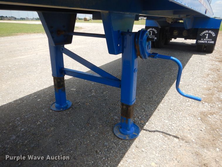 image for item ED9413 2007 Tank trailer