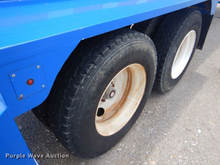 image for item ED9413 2007 Tank trailer