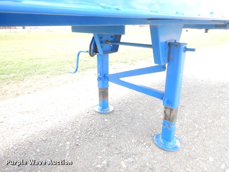 image for item ED9413 2007 Tank trailer