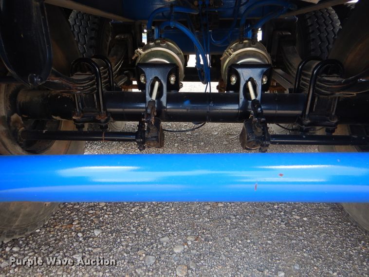 image for item ED9413 2007 Tank trailer