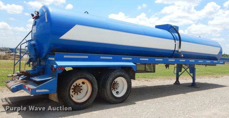 image for item ED9415 2008 Frontier tank trailer