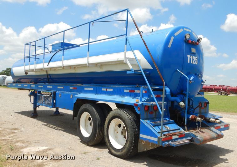 image for item ED9415 2008 Frontier tank trailer