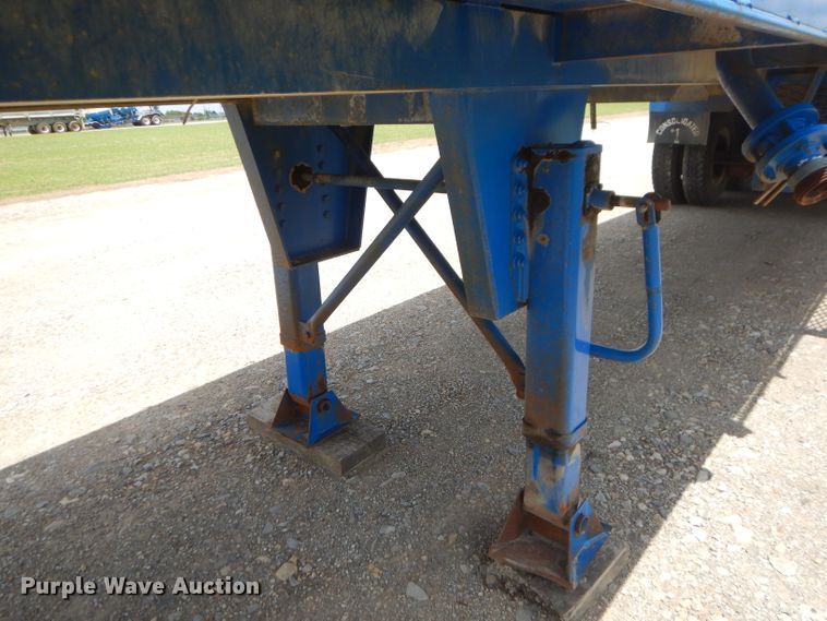 image for item ED9415 2008 Frontier tank trailer