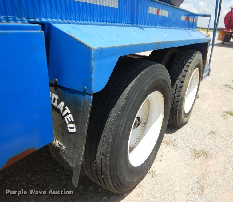 image for item ED9415 2008 Frontier tank trailer