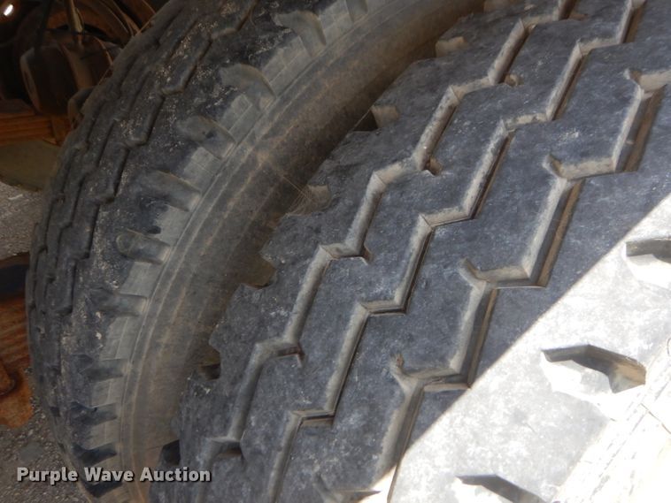 image for item ED9415 2008 Frontier tank trailer