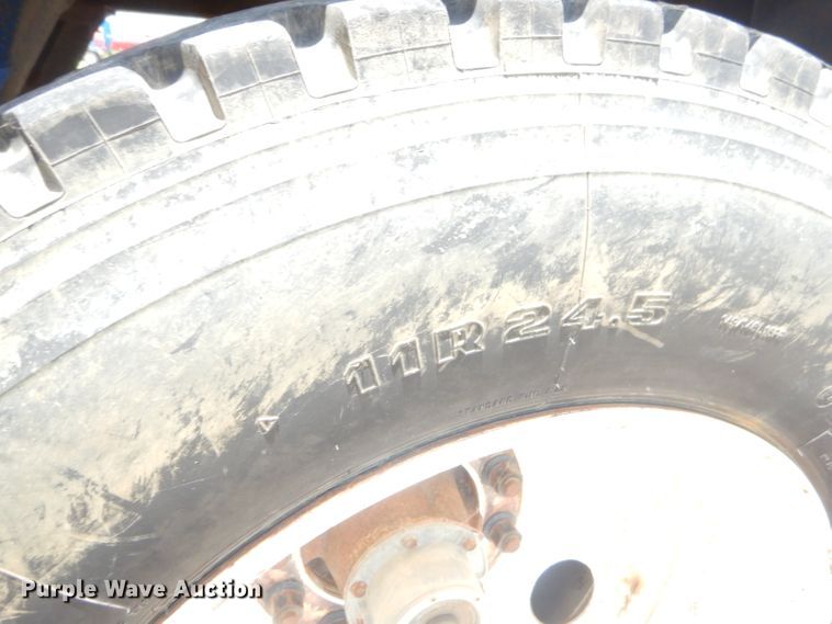 image for item ED9415 2008 Frontier tank trailer