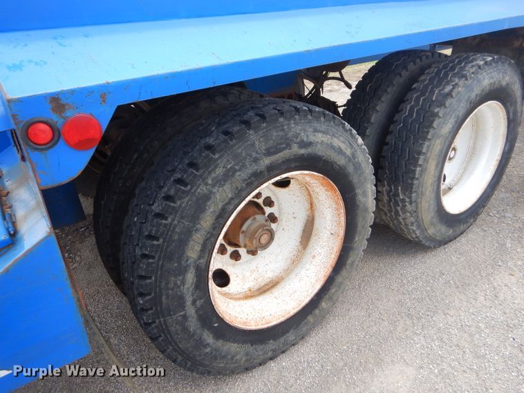 image for item ED9415 2008 Frontier tank trailer