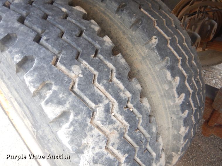 image for item ED9415 2008 Frontier tank trailer