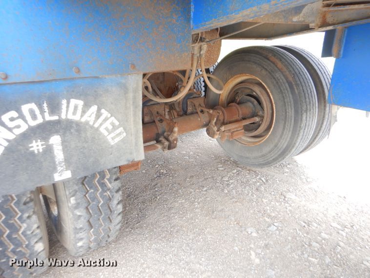 image for item ED9415 2008 Frontier tank trailer