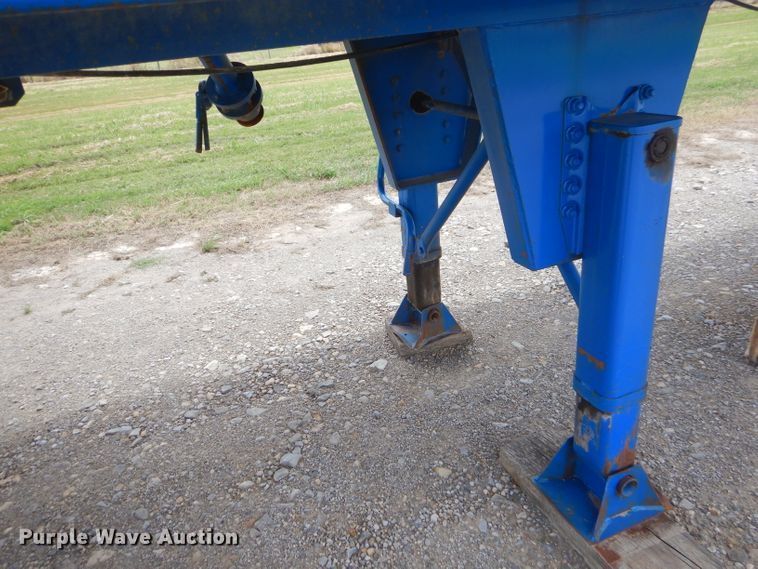 image for item ED9415 2008 Frontier tank trailer