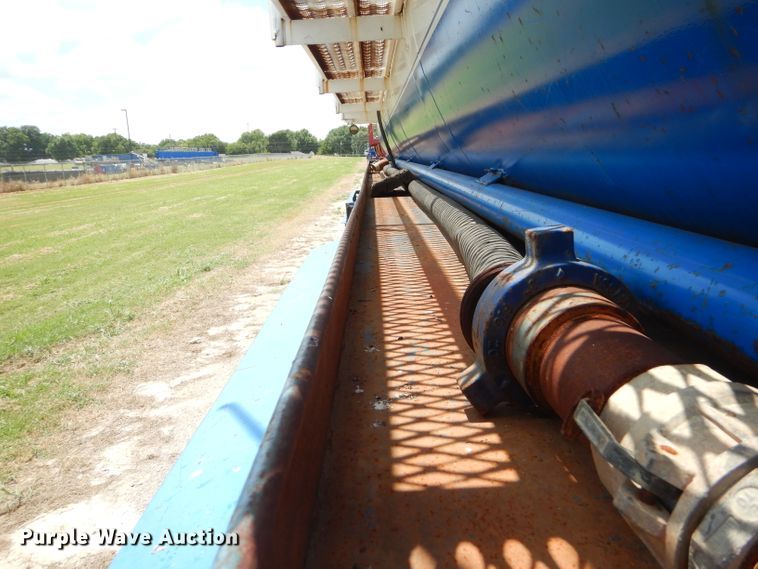 image for item ED9415 2008 Frontier tank trailer