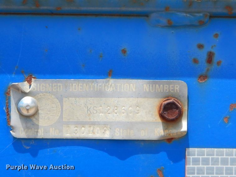 image for item ED9415 2008 Frontier tank trailer