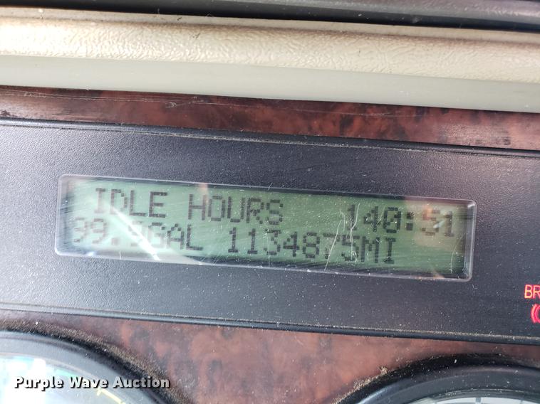 image for item ET9754 2006 Freightliner semi  truck