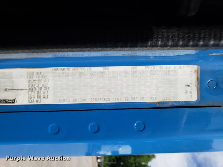 image for item ET9754 2006 Freightliner semi  truck