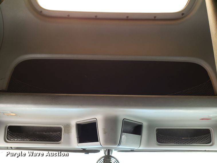 image for item ET9759 2004 Freightliner Century Class semi truck