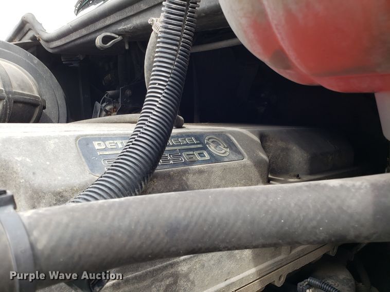 image for item ET9759 2004 Freightliner Century Class semi truck