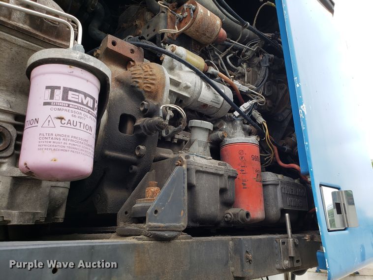 image for item ET9760 1998 Utility VS2R refrigerated dry van trailer