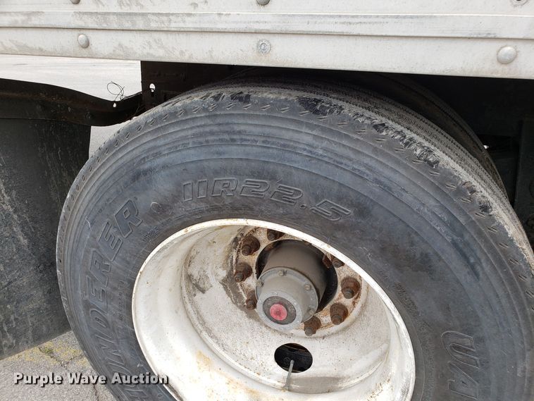 image for item ET9760 1998 Utility VS2R refrigerated dry van trailer