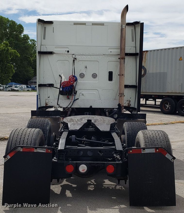 image for item ET9761 2010 International ProStar semi truck