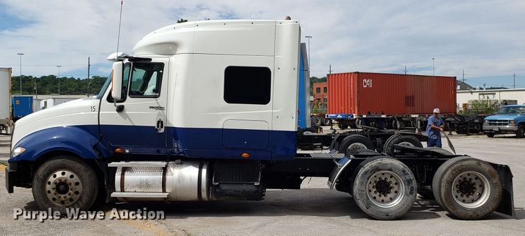 image for item ET9761 2010 International ProStar semi truck