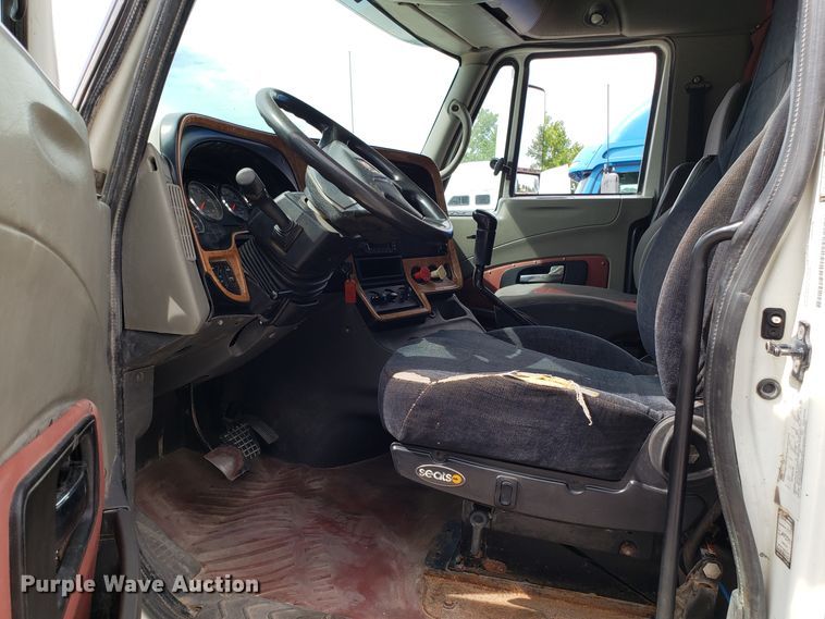 image for item ET9761 2010 International ProStar semi truck