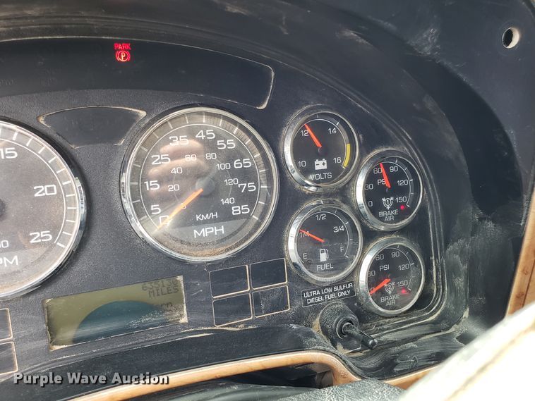 image for item ET9761 2010 International ProStar semi truck