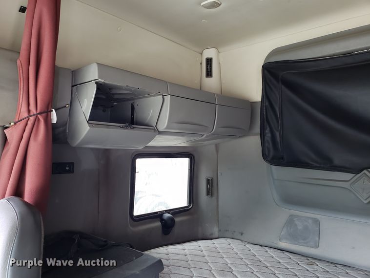 image for item ET9761 2010 International ProStar semi truck