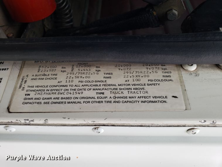 image for item ET9763 1998 International 9400 semi truck