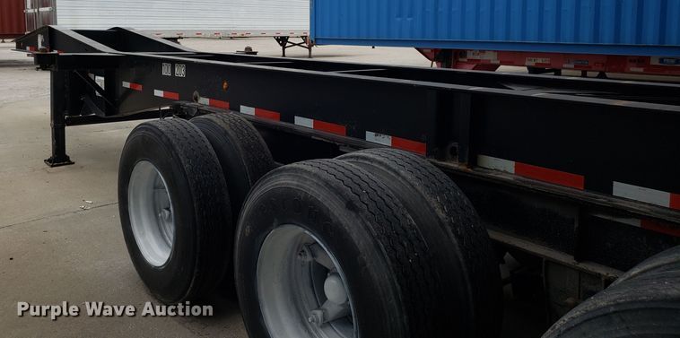 image for item ET9766 2001 Cheetah container chassis trailer