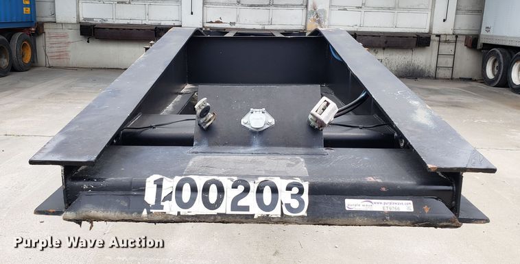 image for item ET9766 2001 Cheetah container chassis trailer