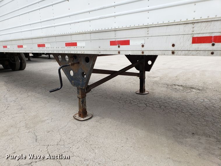image for item ET9767 1999 Utility VS2R dry van trailer