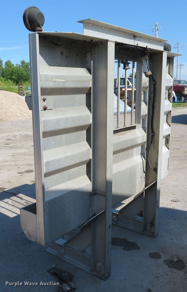 image for item EV9675 East headache rack